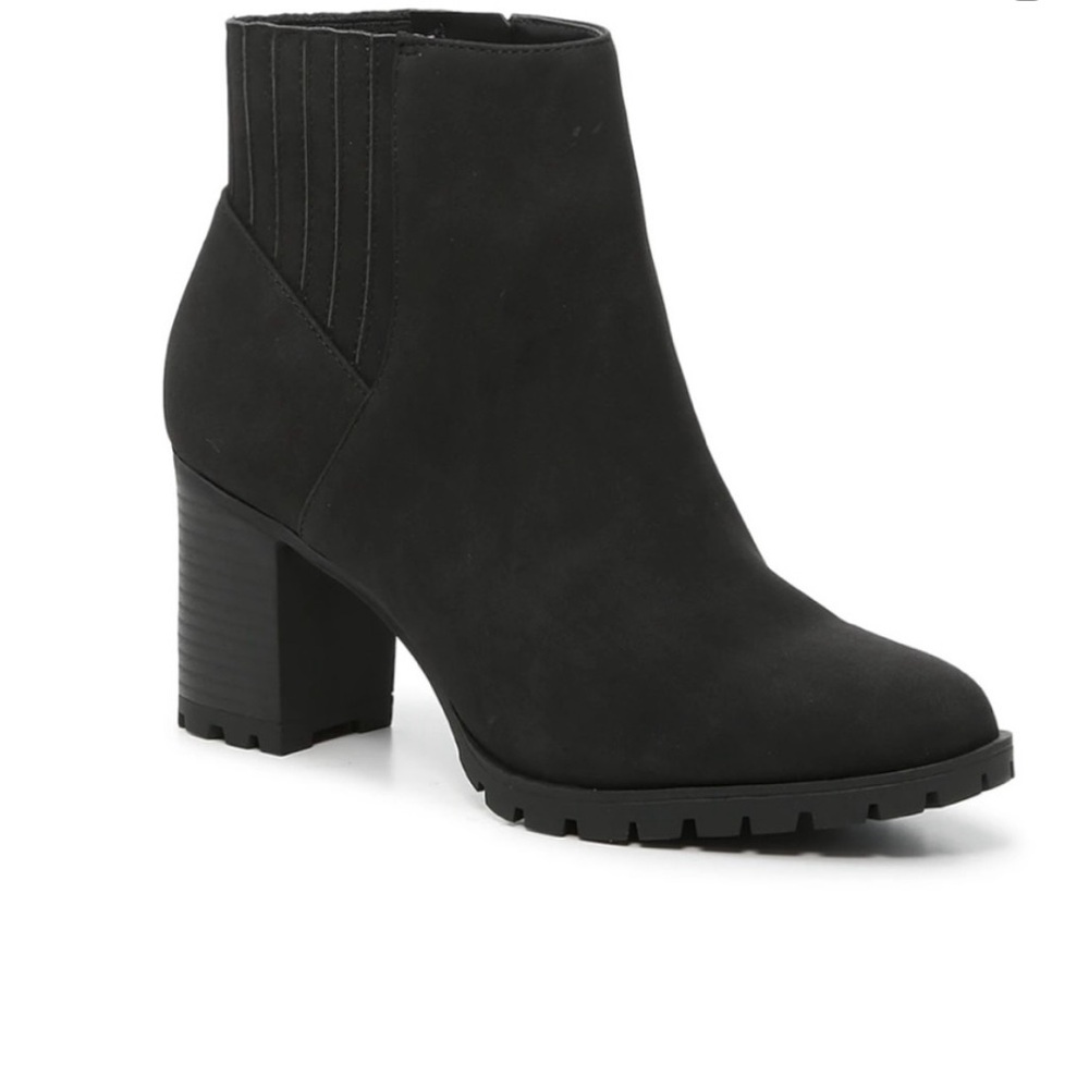 Kelly & Katie Yona Black Ankle Boots with Block Heel